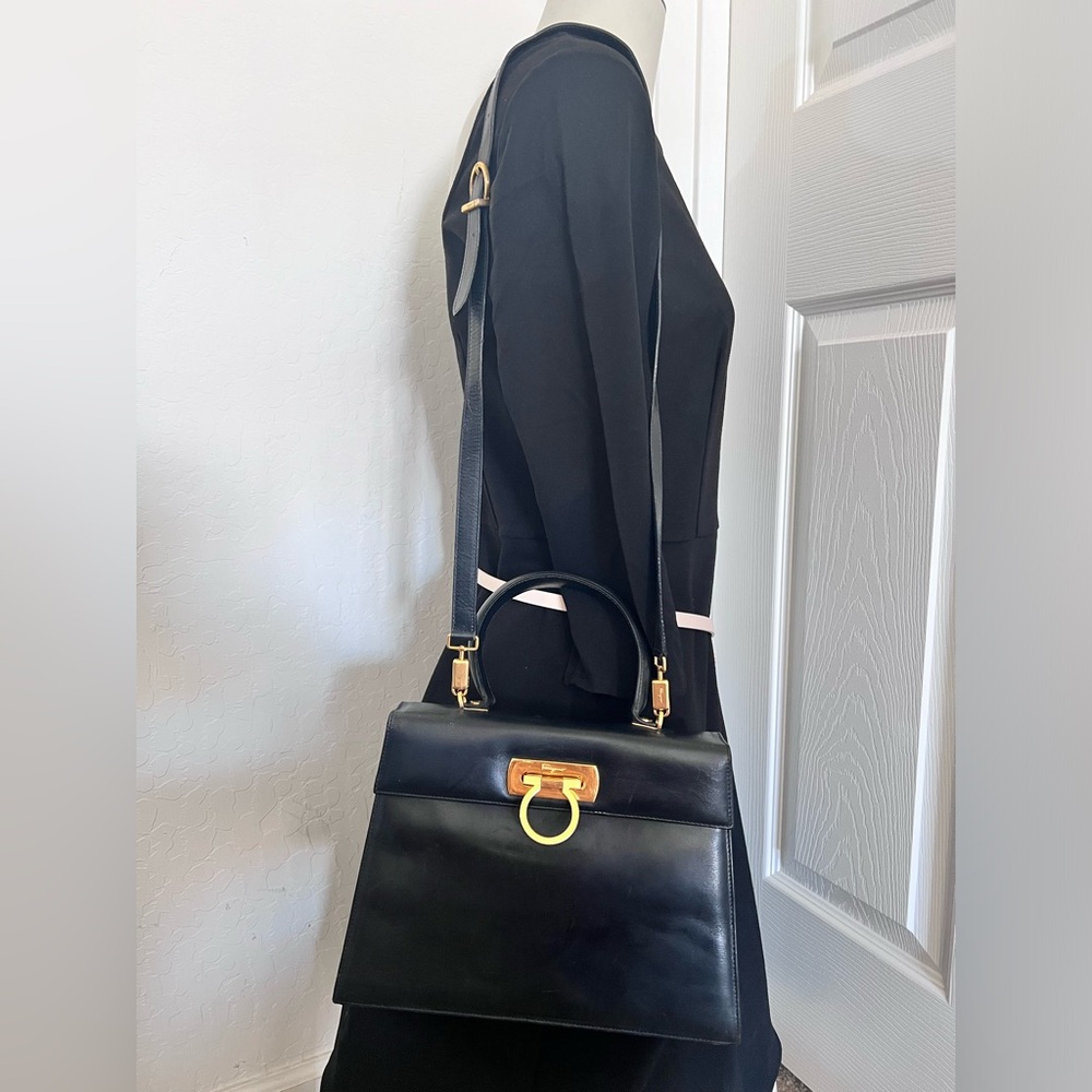 Salvatore Ferragamo Gancini 2 Way Shoulder HandBag Sought After Bag